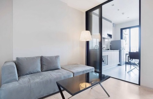Pattaya Bay Apartment | Great Location - Awesome Pool