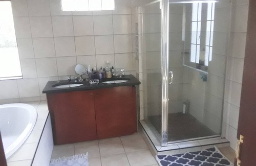 Greater Johannesburg Metropolitan Area House | Great location and close to all amenities!