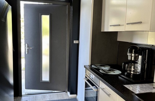 Lemmer House | Great location! Beach and dyke in the immediate vicinity!