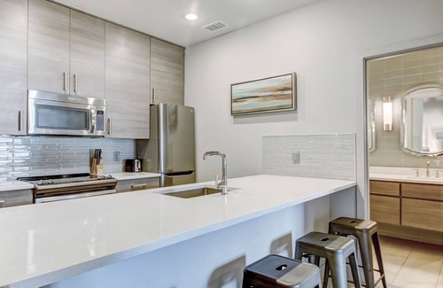 Historic District - North Apartment | Great Location Downtown, Heated Pool Access