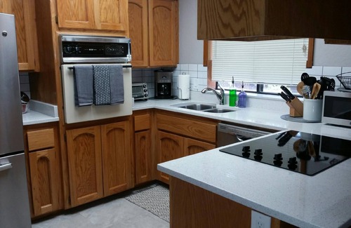 Truckee House | Great Location, Easy Access, Wi-Fi, 50" TV, Open Layout, Renovated Kitchen!