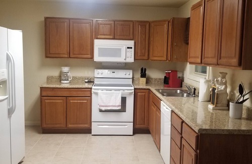 Fletcher House | Great location for Asheville/Hendersonville in Fletcher, NC at a Great Price!