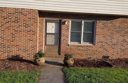 Johnson City House | Great location in the heart of Johnson City.