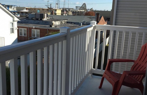 Wildwood House | Great location, just steps away from the Boardwalk, Convention Center & Beaches!