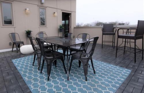 Edgehill House | Great Location, Large Home - Roof Deck, Walk to Ni