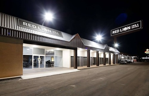 Downtown Tucson Hotel | Great Location Near Reid Park Zoo, Onsite Free Parking, Outdoor Pool