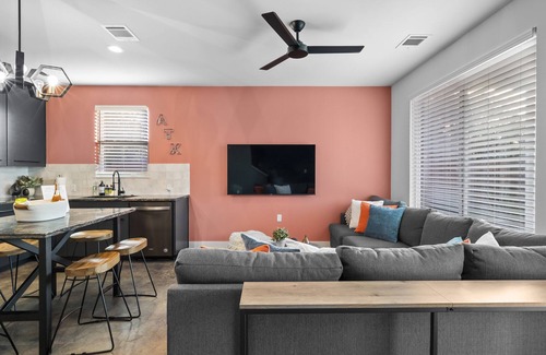 Montopolis House | Great location near the Airport, COTA, & Downtown w/great hiking trails nearby.