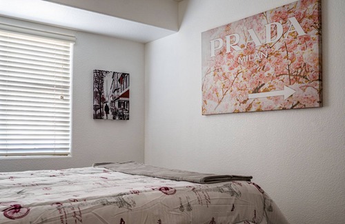 Raisin House | Great location pool house sleeps 12