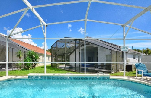 Indian Point House | GREAT LOCATION, PRIVATE POOL, SPACIOUS BEDROOM, FREE WIFI!!
