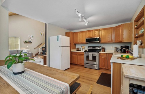 Manzanita House | Great location surrounded by trees! Dog Friendly with fenced yard.