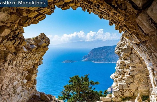 Fanai Villa | Great location to explore the area’s coves & bays