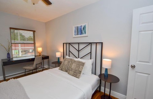 Virginia Park Apartment | Great Location with Large Garden 2BR Apt
