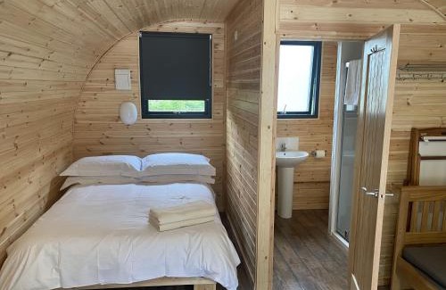Abercwmboi House | Great Oak Pod 9 Pet Friendly