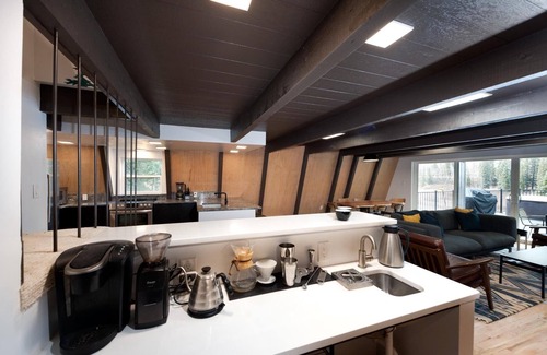 Purgatory House | Great Outdoor Space/Views/Hot Tub/Pet Friendly/Across from Purgatory