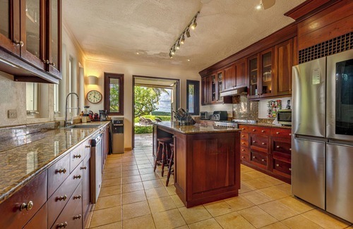 Las Palmas Villa | Great outdoor spaces make this a unique vacation spot