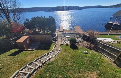 Hopatcong House | Great panoramic view of the lake. Outdoor entertainment areas. family-friendly.