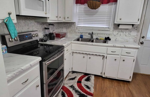 Petersburg House | Great place to stay