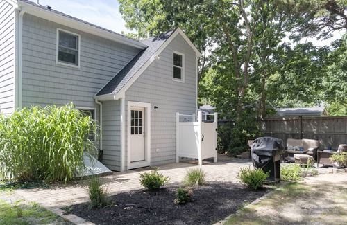 East Falmouth Cottage | Great Pond Cottage W/central AC