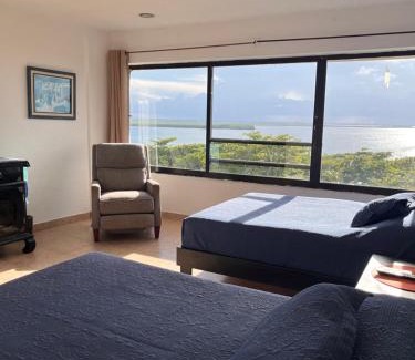 Zona Hotelera Apartment | Great price on the beach