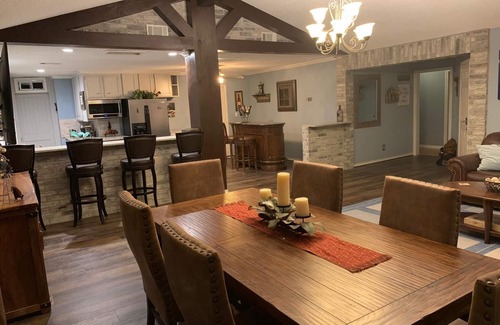 Bryan House | Great Private Country Home! Contactless check-in & out!