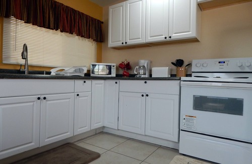 Yucca Valley Cabin | Great property near Joshua Tree Park and PioneerTown.