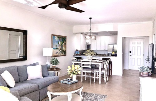 Bonita Shores Condo | GREAT RATE! RESORT POOL & WATERFALL. ONLY 3 MINUTES TO THE BEACH.