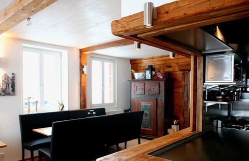 Lenk Ski Chalet | great renovated chalet with 7 bedrooms each with own bathroom