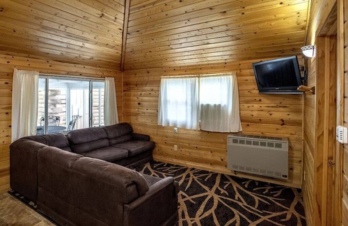 Buffalo City Cabin | Great River Road Cabin on the Mississippi Backwaters Eagle Cabin