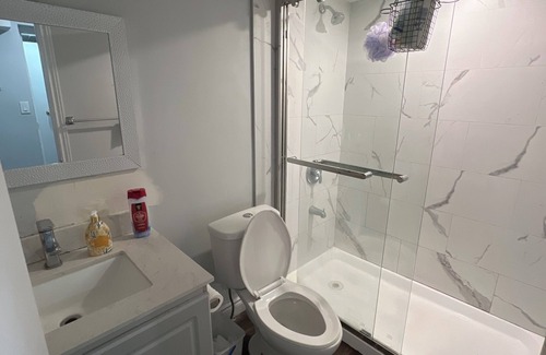 Brampton House | Great Room Near YYZ Brampton