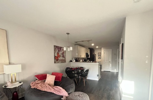 North Arlington Apartment | Great room w great views 11 min America Dream Mall, 12 min from the Path train