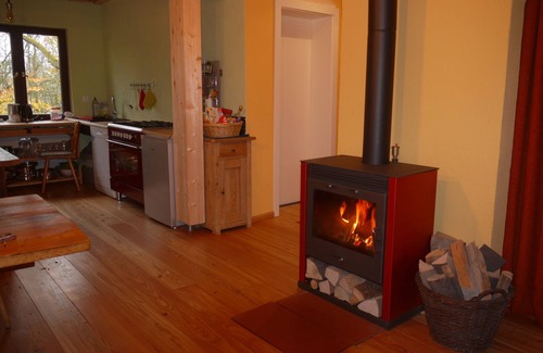 Kleineicholzheim House | Great rust. Country house with a romantic garden and wood heating. Finland sauna