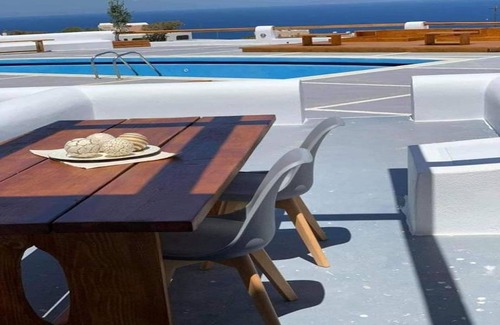 Imerovigli Villa | Great Santorini Villa | Villa Ammos | Air Conditioning | 2 Bedrooms | Thira