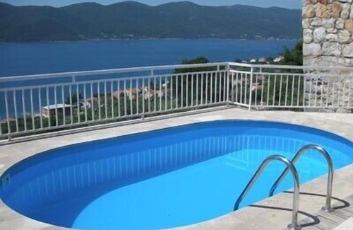 Viganj Apartment | Great sea views, large terraces, private pool - private use