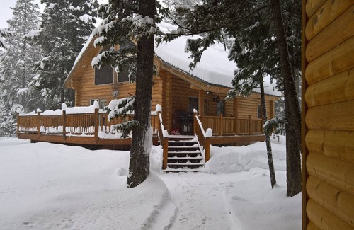 Island Park Cabin | Great Snowmobile Cabin. Easy access to Keg Springs and Raes Peak.