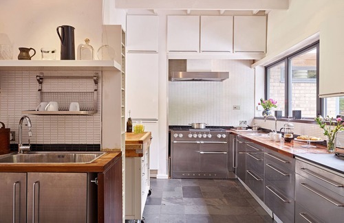 Birlingham House | Great space in the countryside with pool & sauna