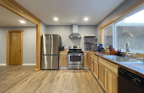 Port Angeles House | Great Spot For Family & Friends