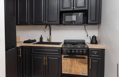 Point Breeze Apartment | Great Stuido Apartment