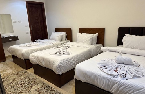 Kafrat al Jabal Bed & Breakfast | Great sun pyramids inn