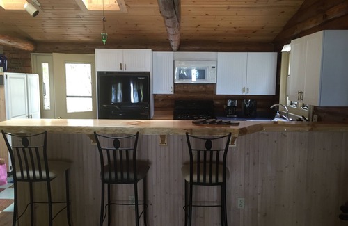 Washington Island Cottage | Great Sunrises, 200ft Of Lake Michigan Shorefront, 1.5 Acres, 2 Bedrooms, 1 Bath