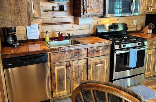 Hayward Cabin | Great vacation getaway on premier lake!