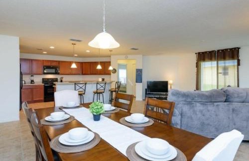 Crystal Cove House | Great vacation home near to Disney! 1085
