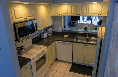 Trailer Estates Apartment | Great Vacation Starts Here! 2 Outdoor Pools and Hot Tub, Free Parking, BBQ Area