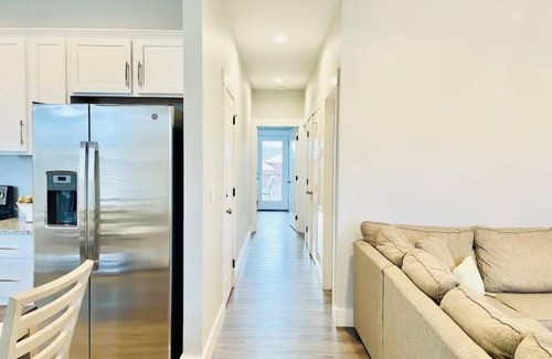 Sevierville House | Great Value-Safe Gated Community-Hot Tub-Pool-Clubhouse-Visit The Smokies!