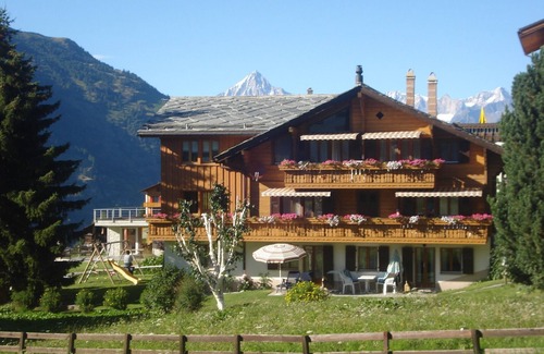 Graechen Ski Chalet | Great view, quiet location, close to the center, baby and child facilities,