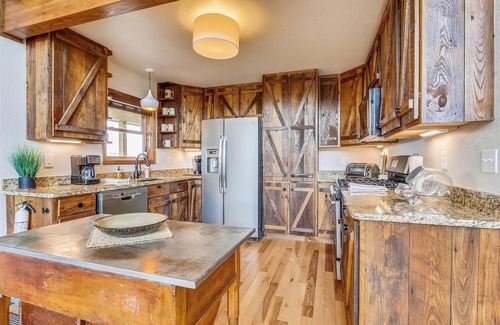 Canaan Valley House | Great views Central location Many extras~The perfect Canaan Valley Base Camp!