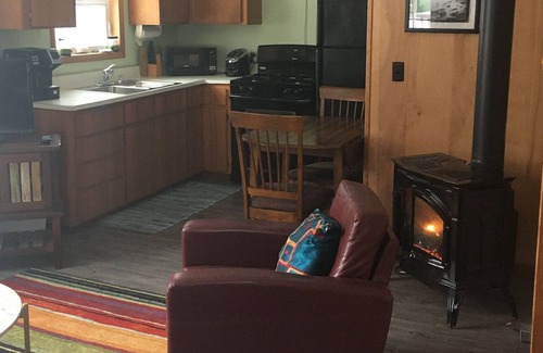 Grand Marais Cabin | Great Views of the Bay and Lighthouse!!! (Open Four Seasons)