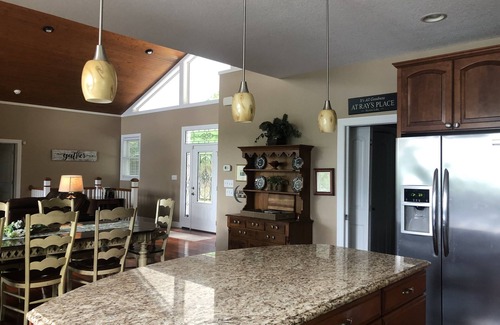 Big Creek House | Great views, Top Rated Home on Big Creek, Norris Lake