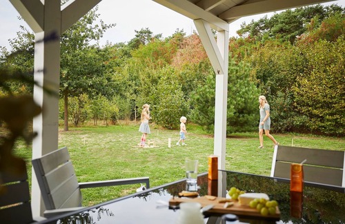 Roggel Villa | Great villa with sauna, bubble bath & steam shower