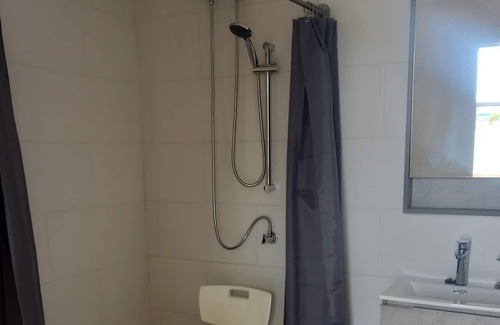 Nikiboko Ski Chalet | Great Wheelchair accessible private holiday home at a Bonaire