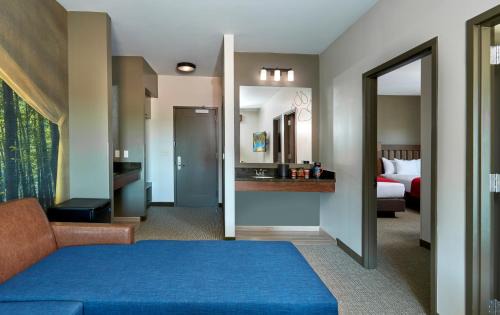 LaGrange Cabin | Great Wolf Lodge Georgia